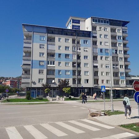 Apartmani Amona Stan Na Dan Doboj Exteriör bild